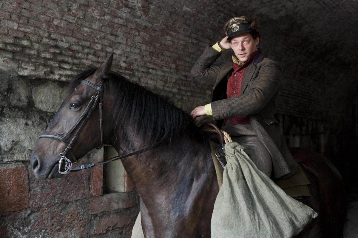 Кадры из Опочтарение (2010)