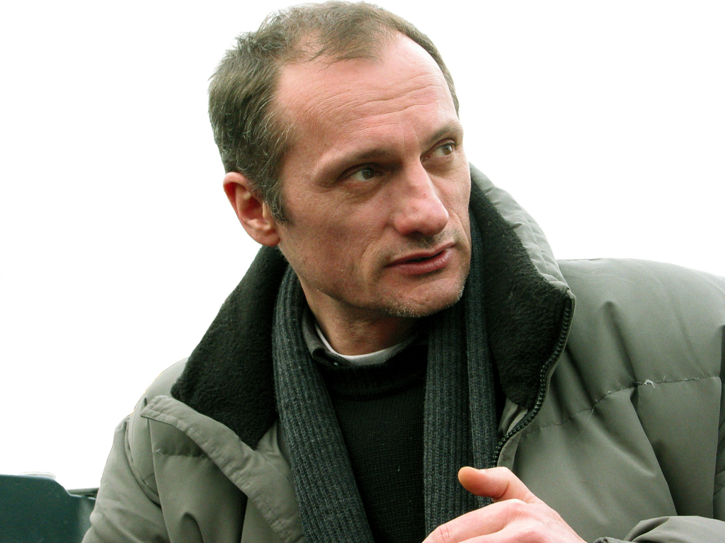 Кадры из Антарес (2004)