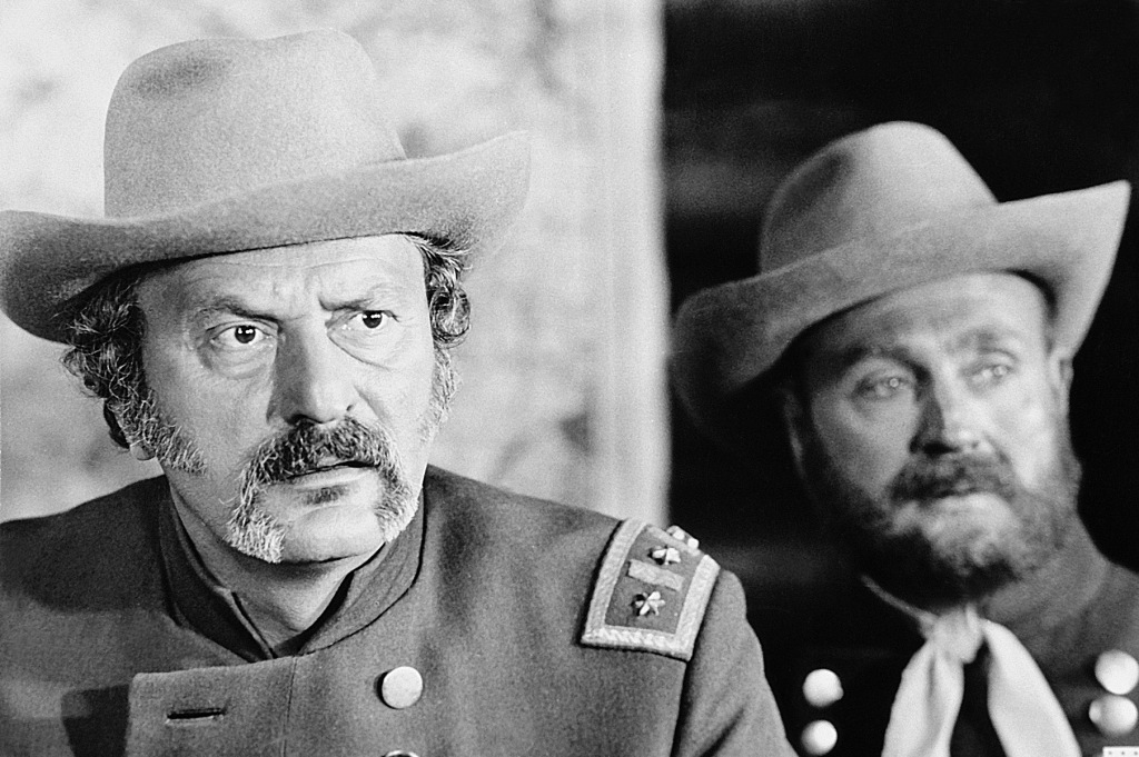 Кадры из Апачи (1973)