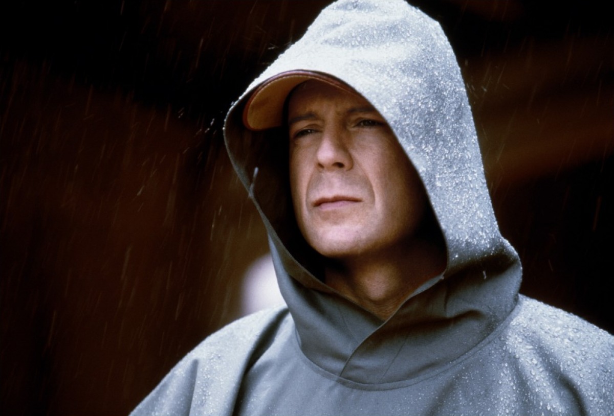 Неуязвимый (2000)