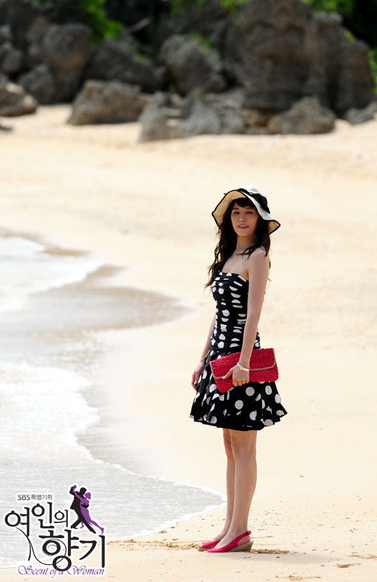 Кадры из Запах женщины (2011)