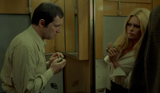 Кадры из Женщины (1969)