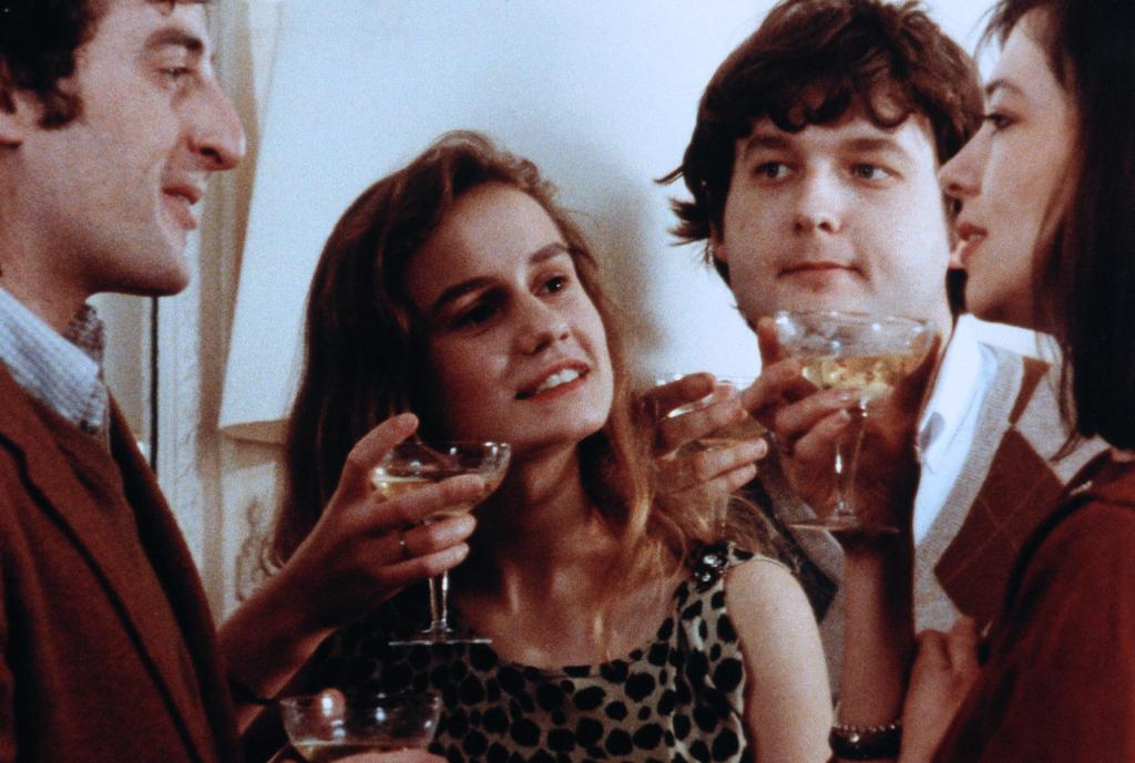 Кадры из За наших любимых (1983)