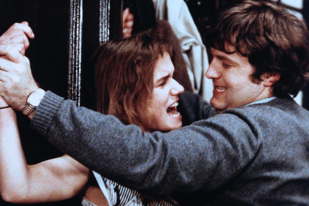 Кадры из За наших любимых (1983)