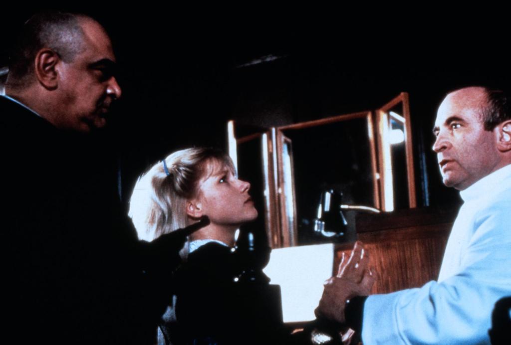 Кадры из Отходная молитва (1987)