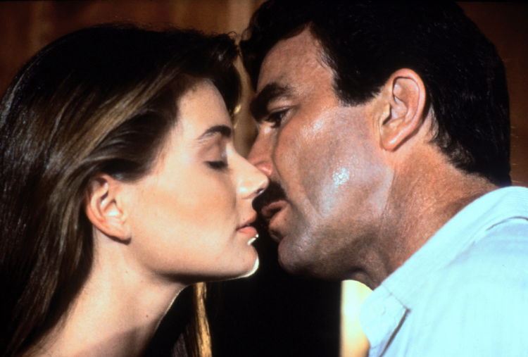 Кадры из Ее алиби (1989)