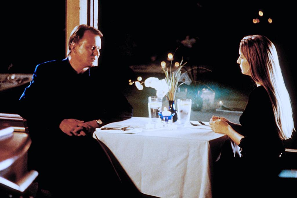 Стеклянный дом (2001)