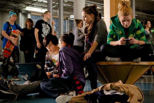 Кадры из Зал самоубийц (2011)