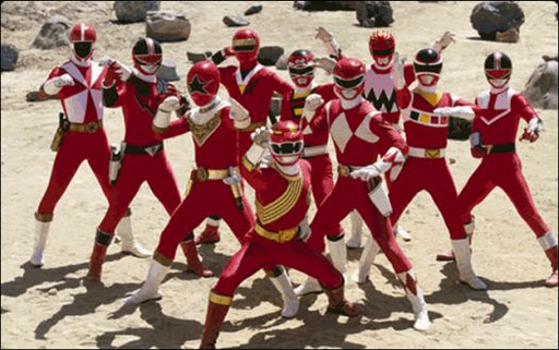 Кадры из Могучие рейнджеры 10: Дикий мир (2002)