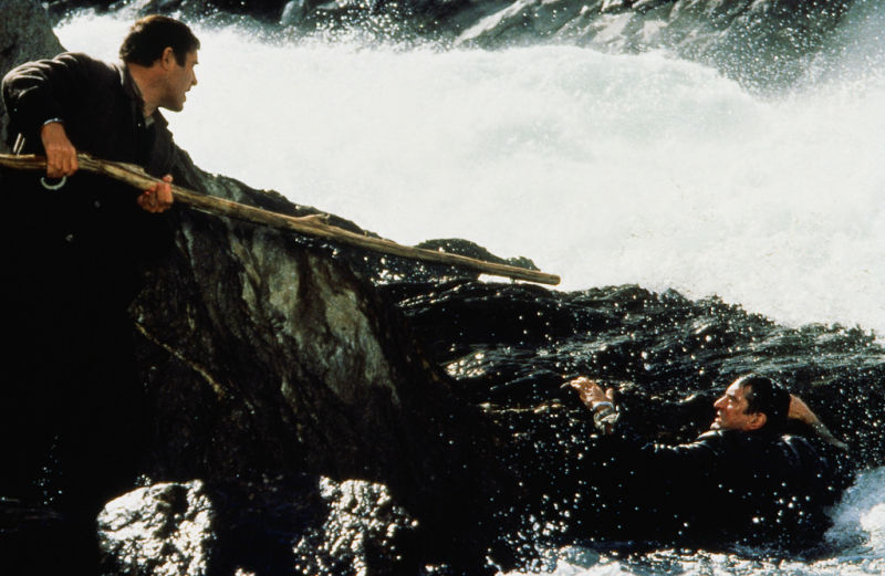 Кадры из Успеть до полуночи (1988)