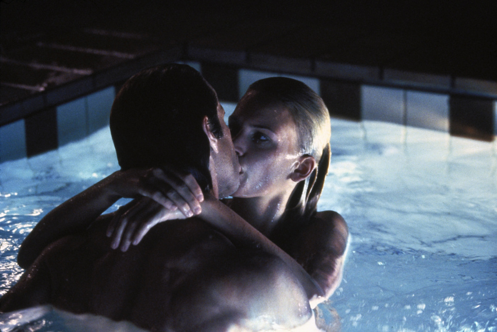 Кадры из Особь (1995)