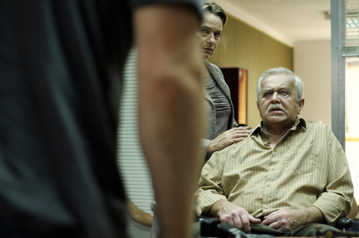 Кадры из Мужество (2011)