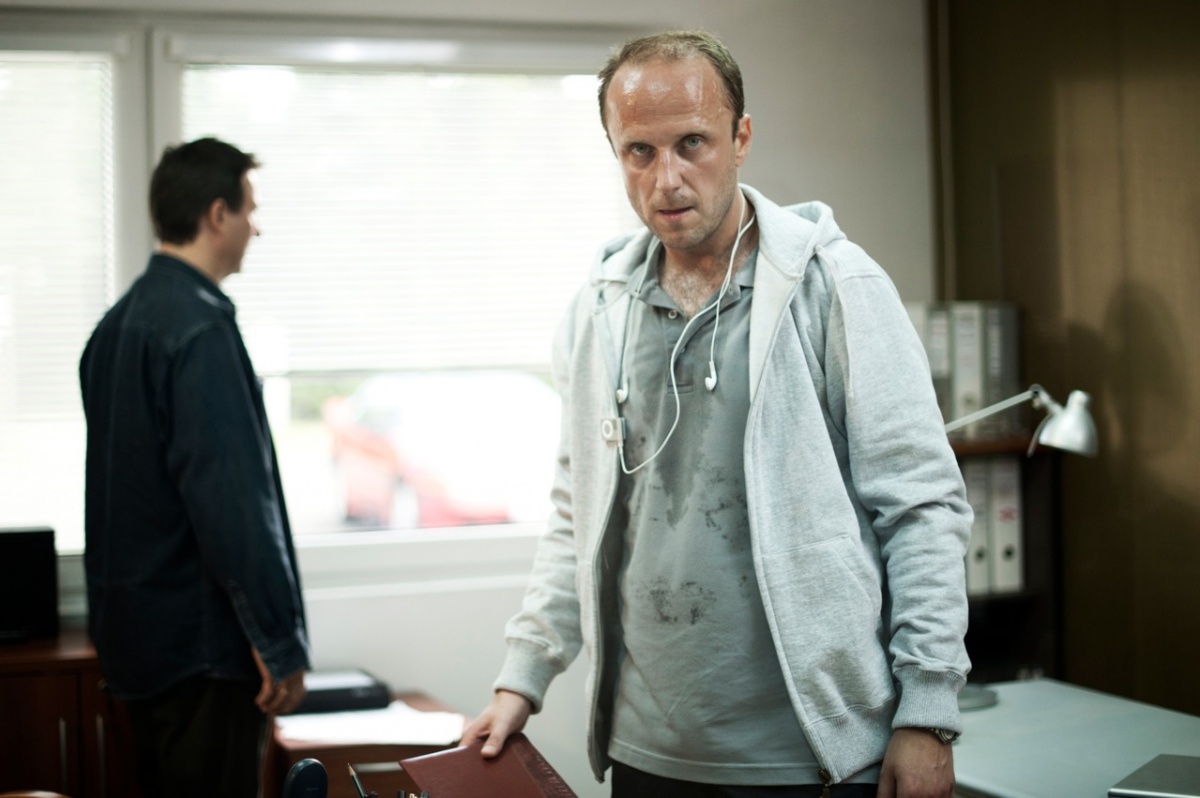 Кадры из Мужество (2011)