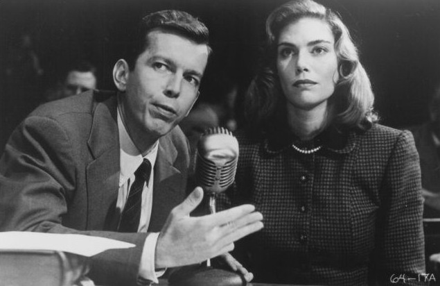 Кадры из Дом на Кэрролл-стрит (1988)