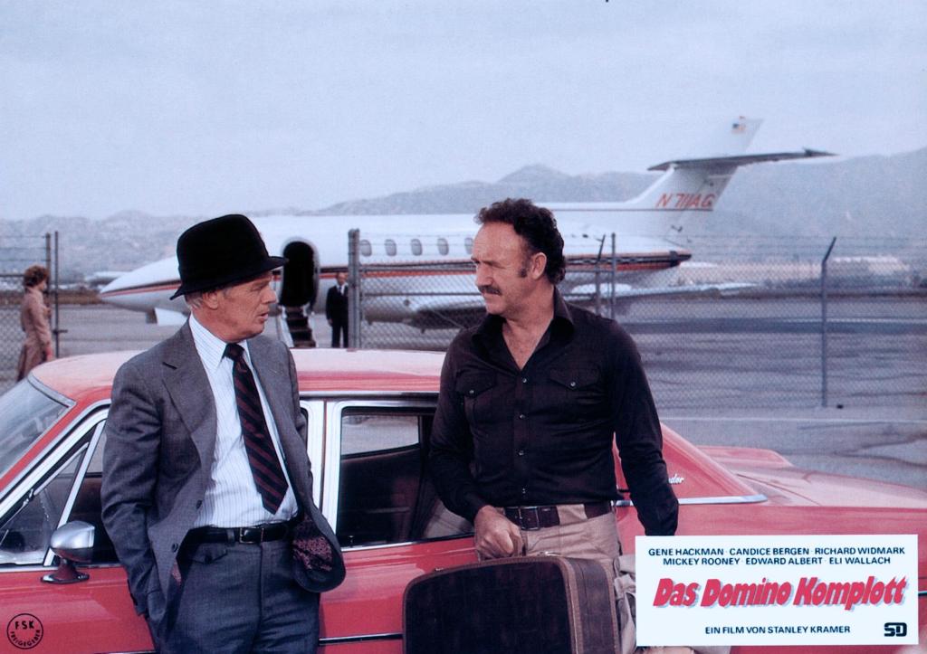 Кадры из Принцип домино (1977)