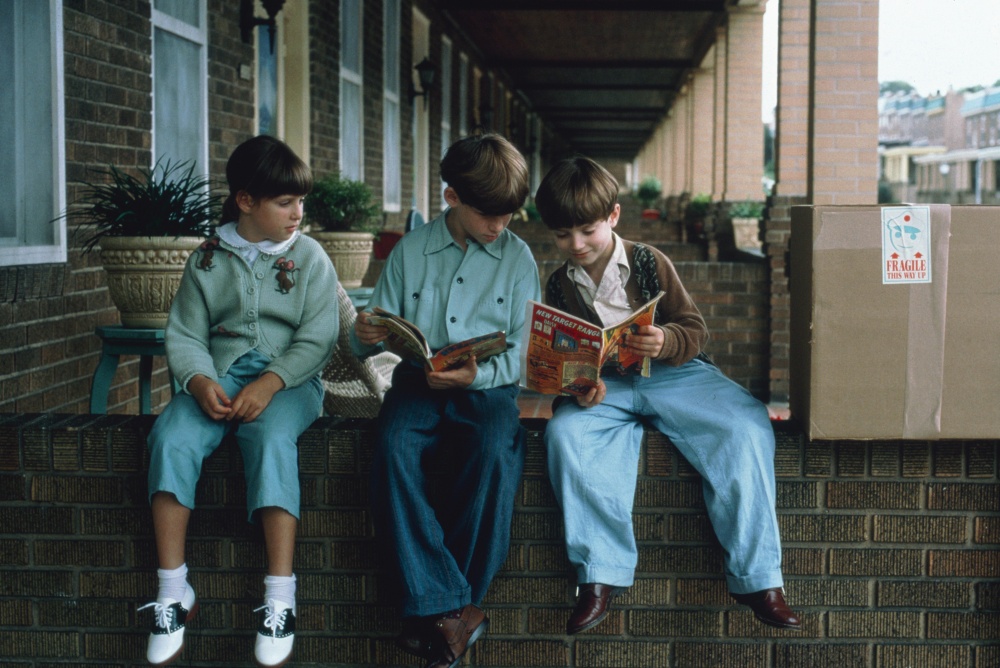 Кадры из Авалон (1990)