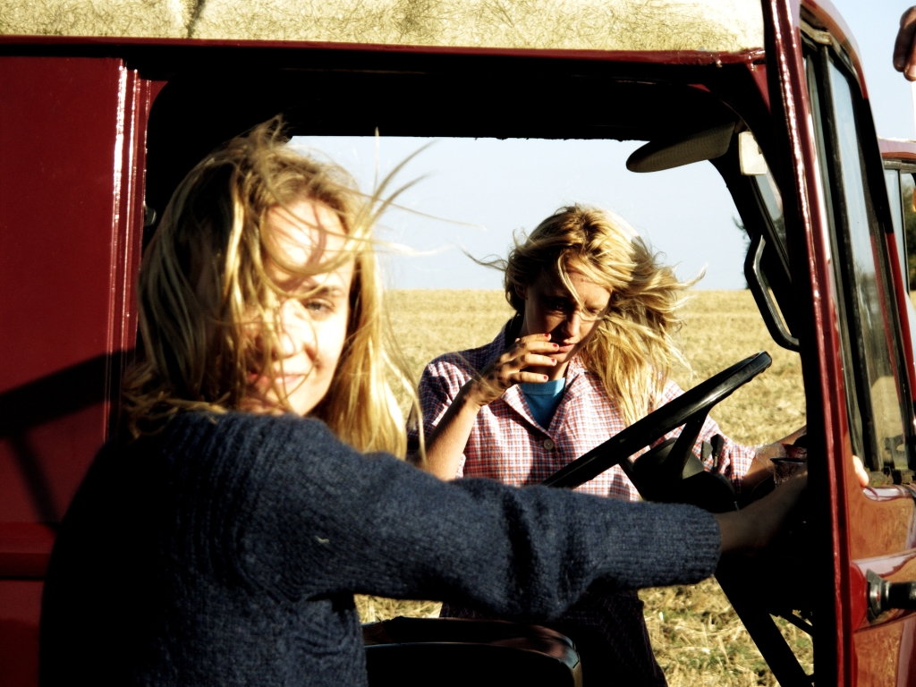 Кадры из Босиком по слизнякам (2010)