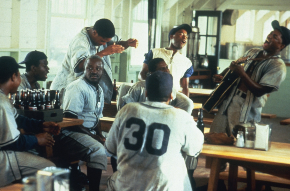 Кадры из Армейская история (1984)