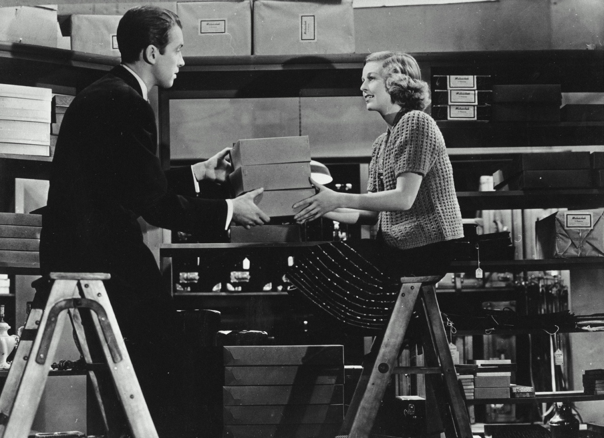 Кадры из Магазинчик за углом (1940)