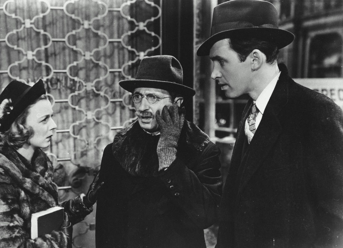 Кадры из Магазинчик за углом (1940)