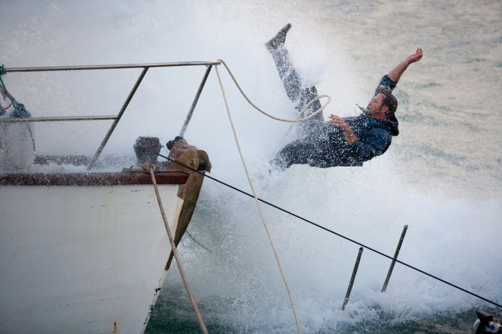 Заклинательница акул (2012)