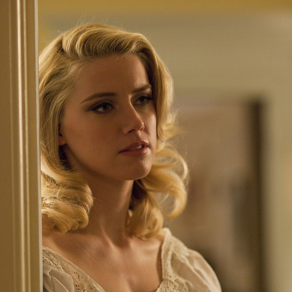 Кадры из Клуб Плейбой (2011)