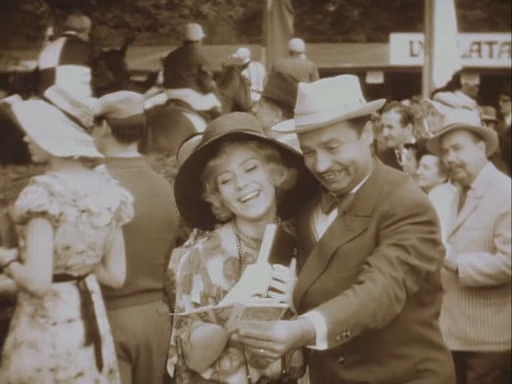 Кадры из Хэппи-энд (1968)