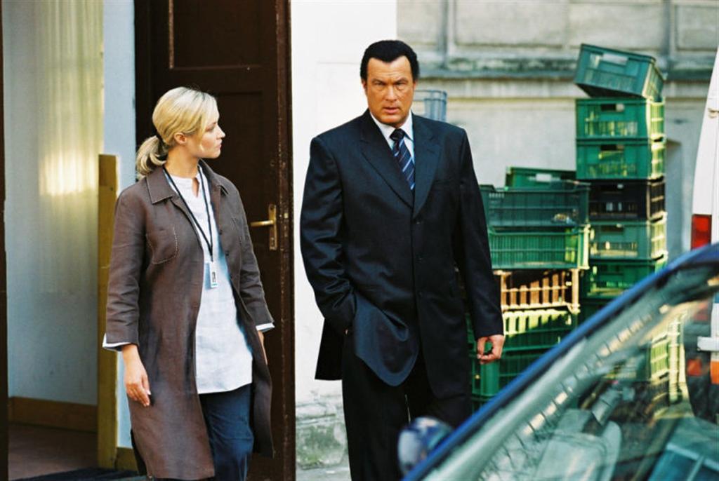 Кадры из Вне досягаемости (2004)