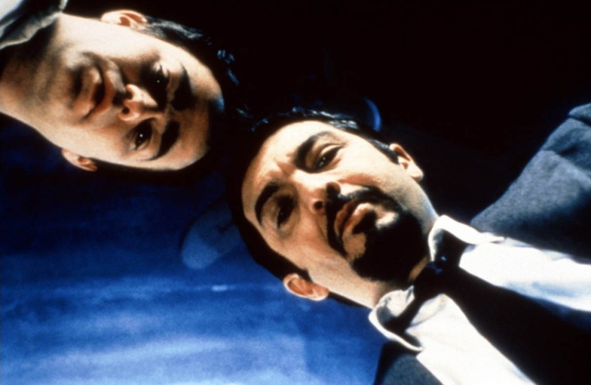 Кадры из Девять королев (2000)