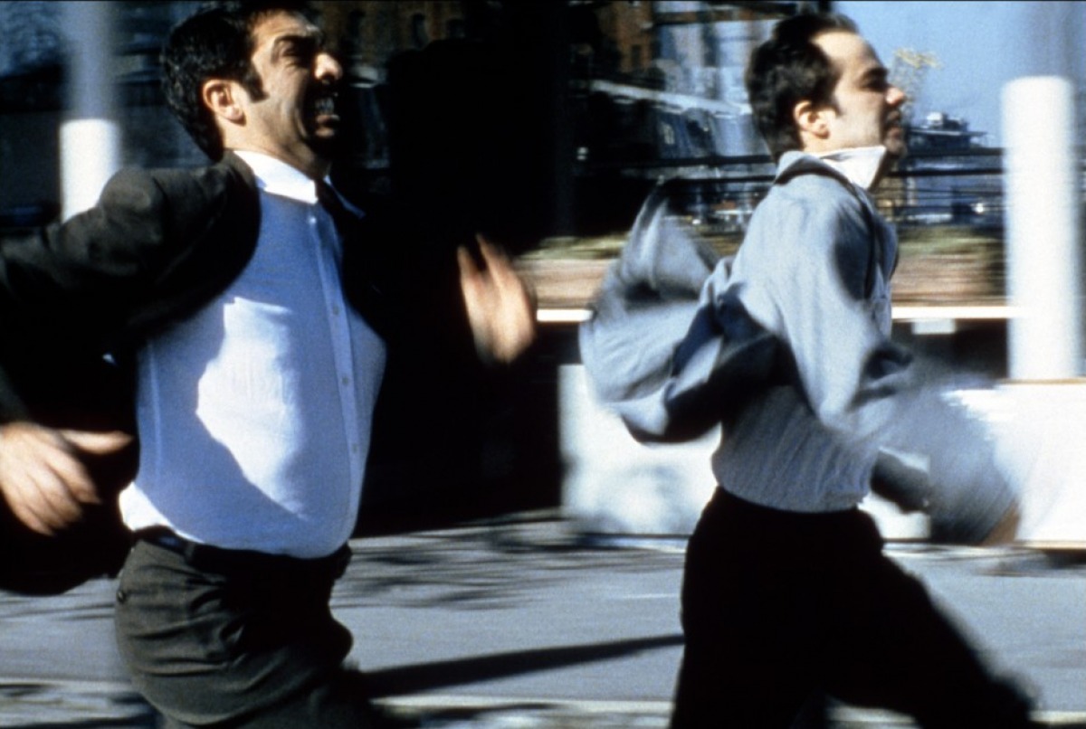 Кадры из Девять королев (2000)