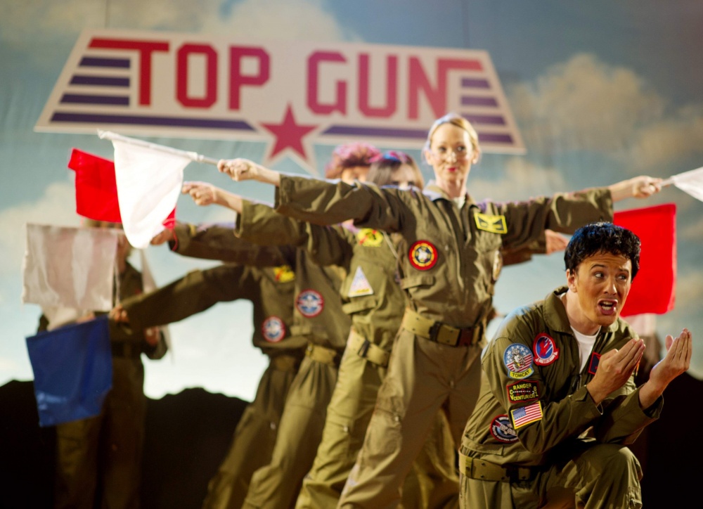 Кадры из Как не стоит жить (2008)