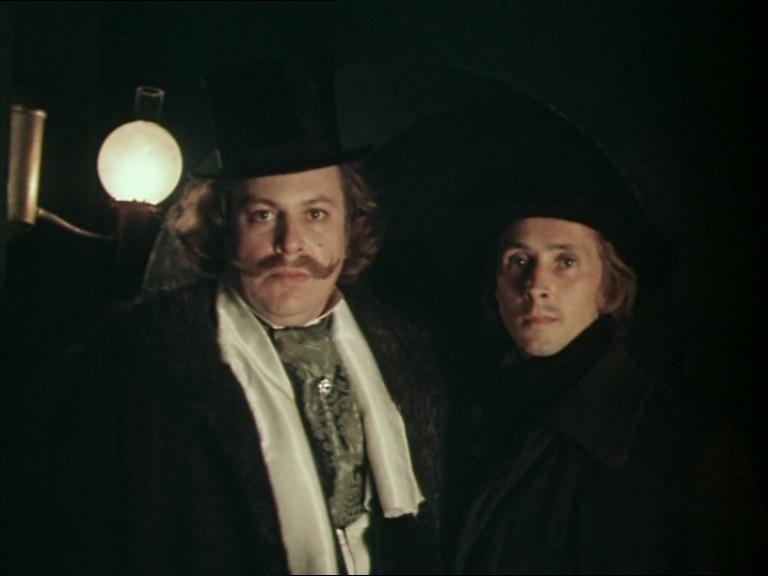 Кадры из Чужая жена и муж под кроватью (2008)