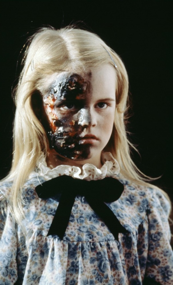 Кадры из Выживший (1981)