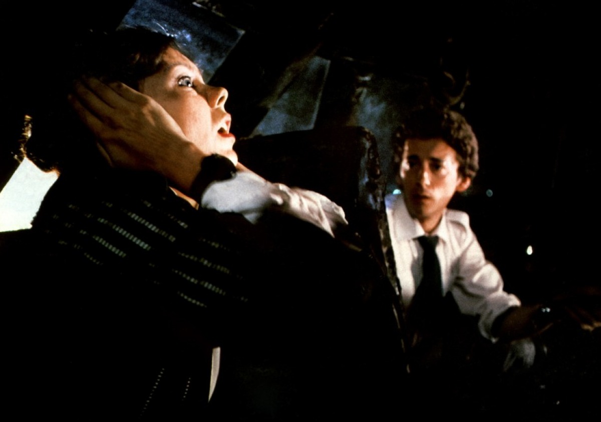 Кадры из Выживший (1981)