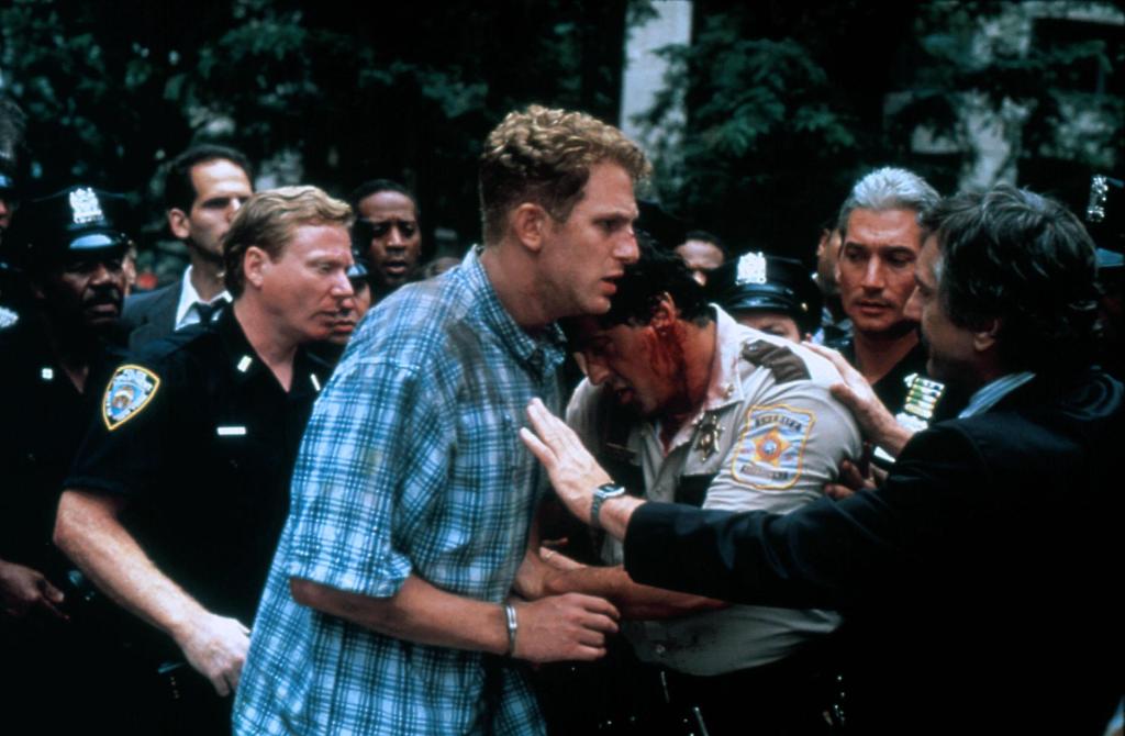 Кадры из Полицейские (1997)