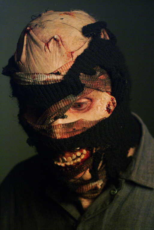 Кошмар дома на холмах (2004)