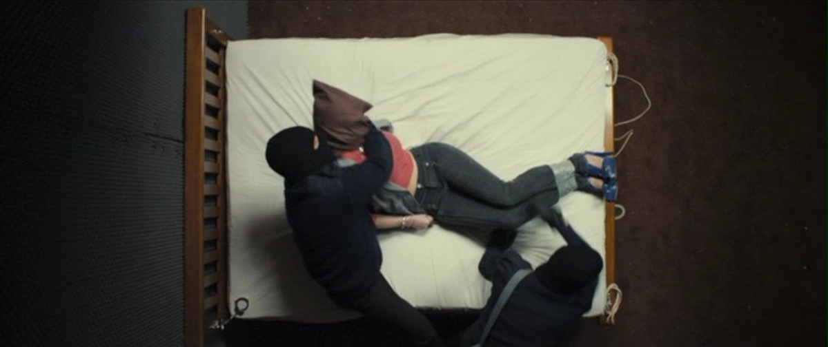 Кадры из Исчезновение Элис Крид (2009)