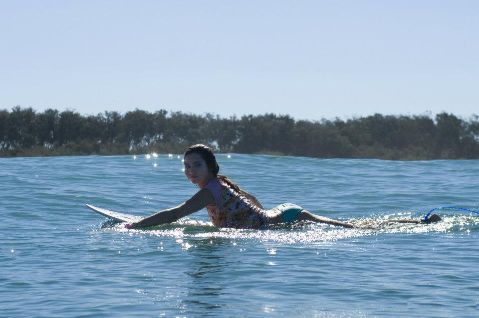 Кадры из Неземной сёрфинг (2012)