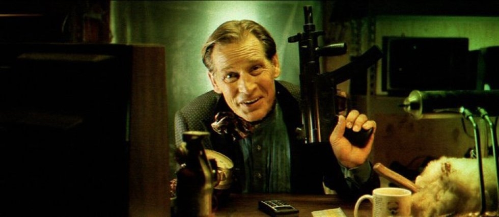 Все супергерои должны погибнуть (2011)