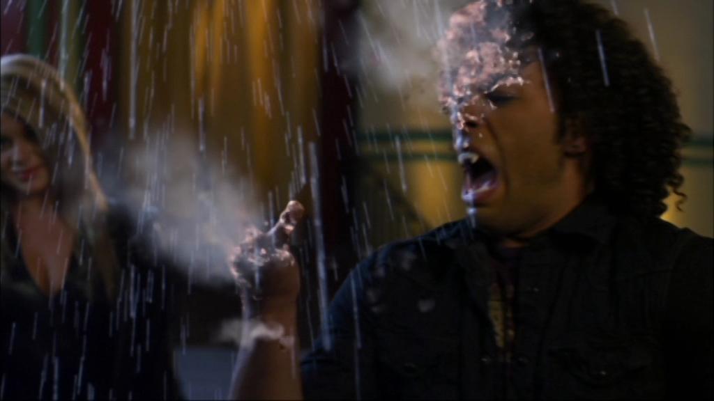 Кадры из Моя няня – вампир (2010)