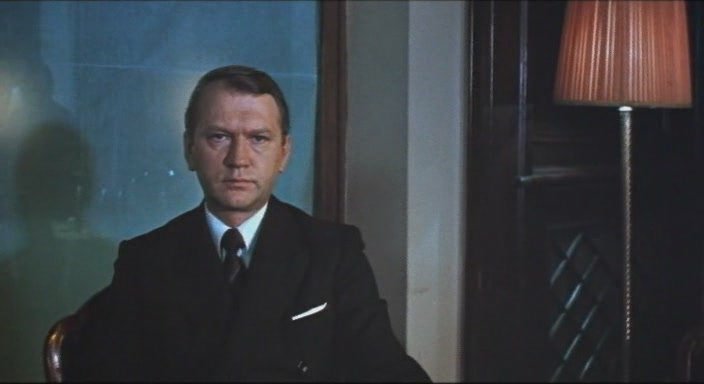 Кадры из Фронт в тылу врага (1982)