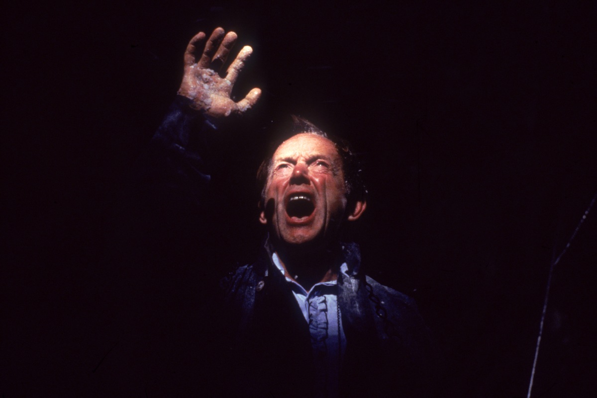 Кадры из Дженнифер 8 (1992)