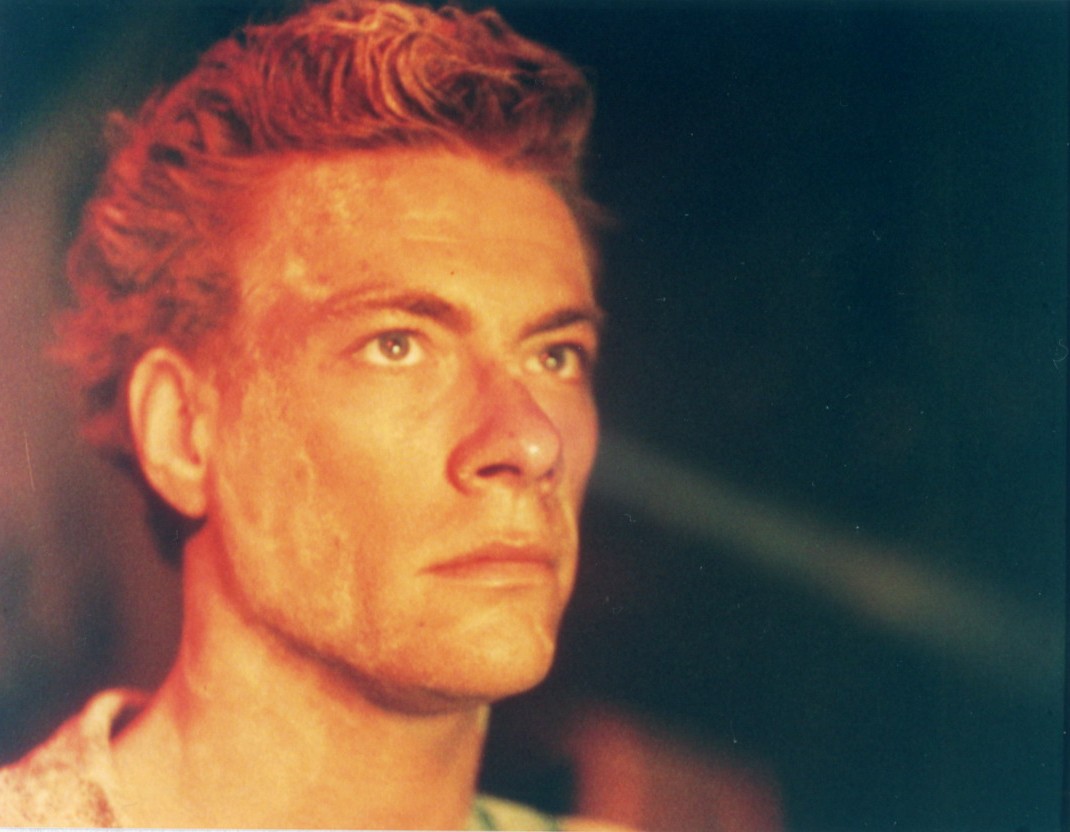 Кадры из Киборг (1989)