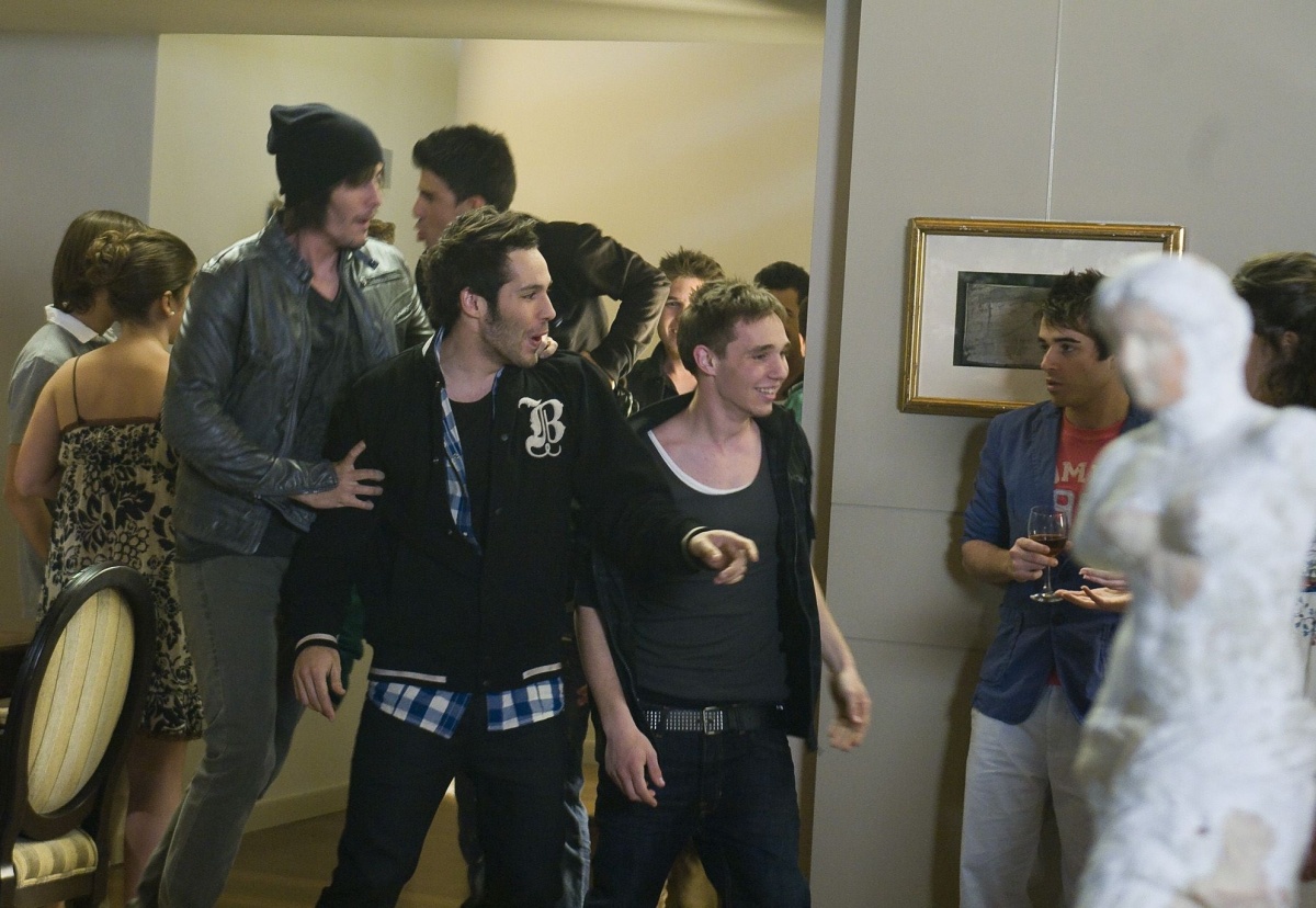 Кадры из Три метра над уровнем неба (2010)