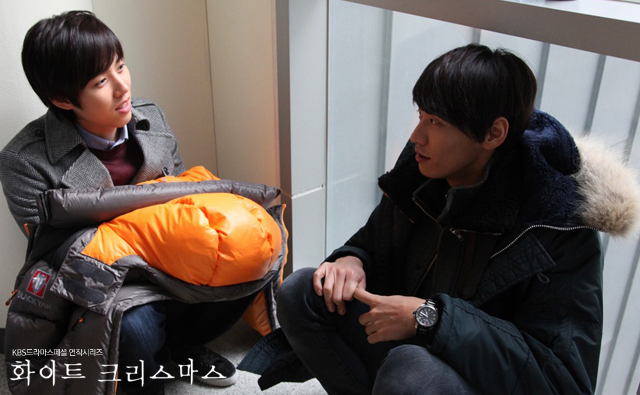 Кадры из Белое Рождество (2011)