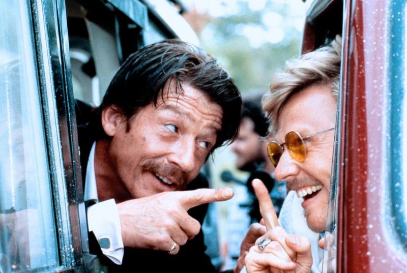 Кадры из Джейк Speed (1986)