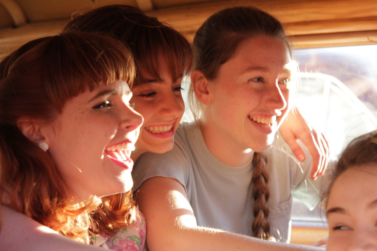 Кадры из Фоксфайр, признание банды девушек (2012)