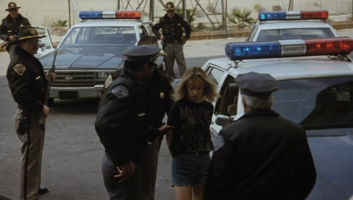 Кадры из Умереть молодой (1990)