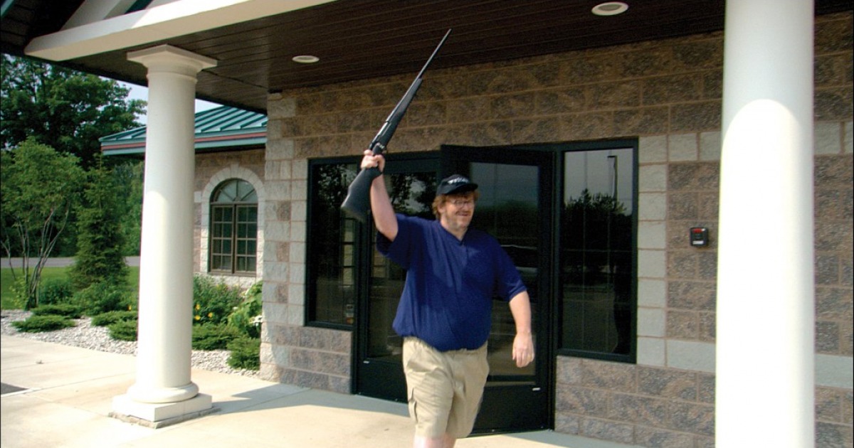 Кадры из Боулинг для Колумбины (2002)