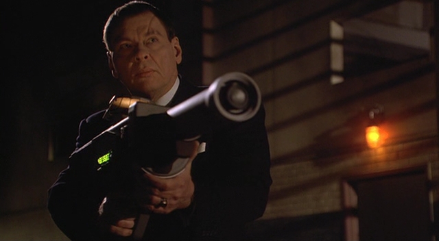 Кадры из Человек тьмы II: Возвращение Дюрана (1995)